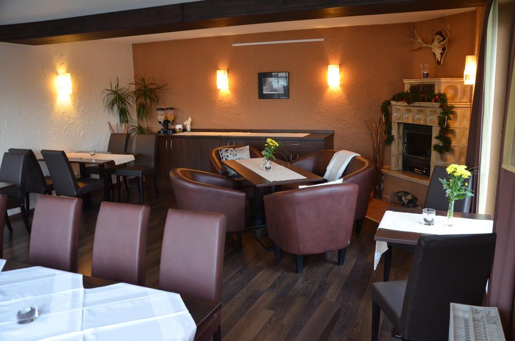 Lukas Restaurant Hotel Lounge Bar Schwarzheide Exterior foto